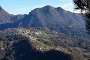 28 Vista su Costa Serina e Monte Suchello